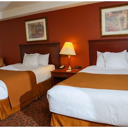 รามาดา บาย วินด์แฮม ไนแองการา ฟอลล์/ฟอลล์วิว Hotel ไนแอการาฟอลส์ ภายนอก รูปภาพ