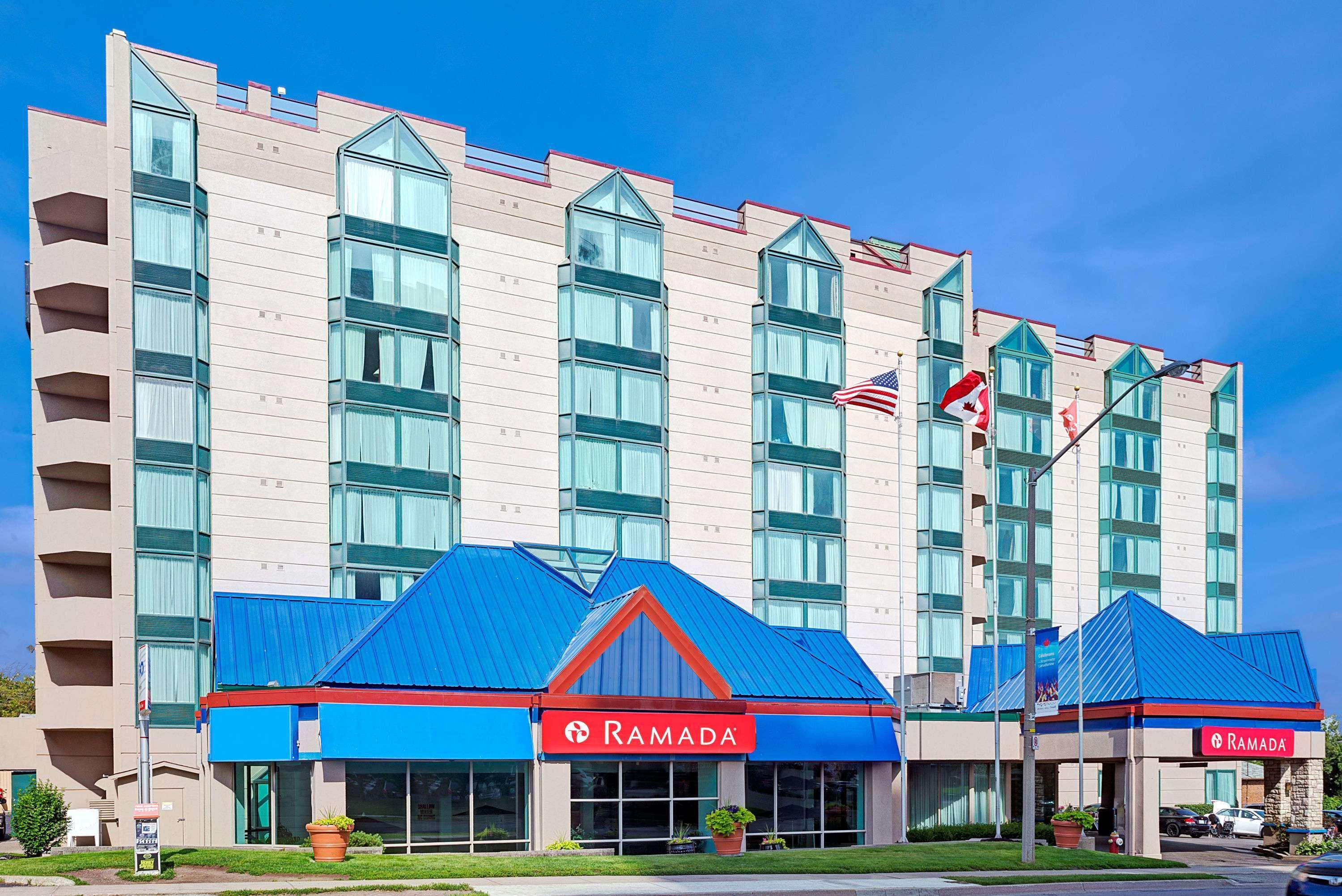 รามาดา บาย วินด์แฮม ไนแองการา ฟอลล์/ฟอลล์วิว Hotel ไนแอการาฟอลส์ ภายนอก รูปภาพ