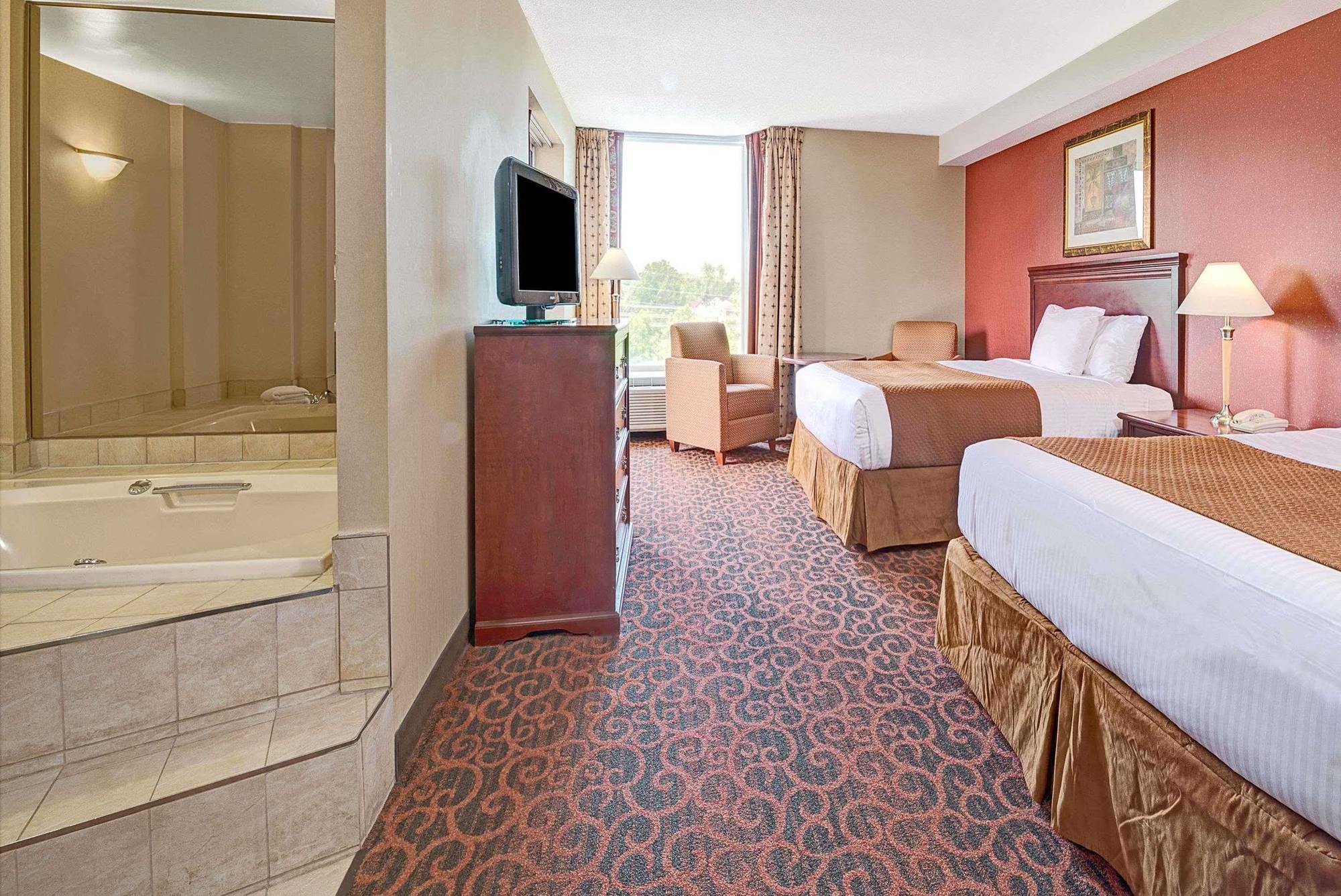 รามาดา บาย วินด์แฮม ไนแองการา ฟอลล์/ฟอลล์วิว Hotel ไนแอการาฟอลส์ ภายนอก รูปภาพ