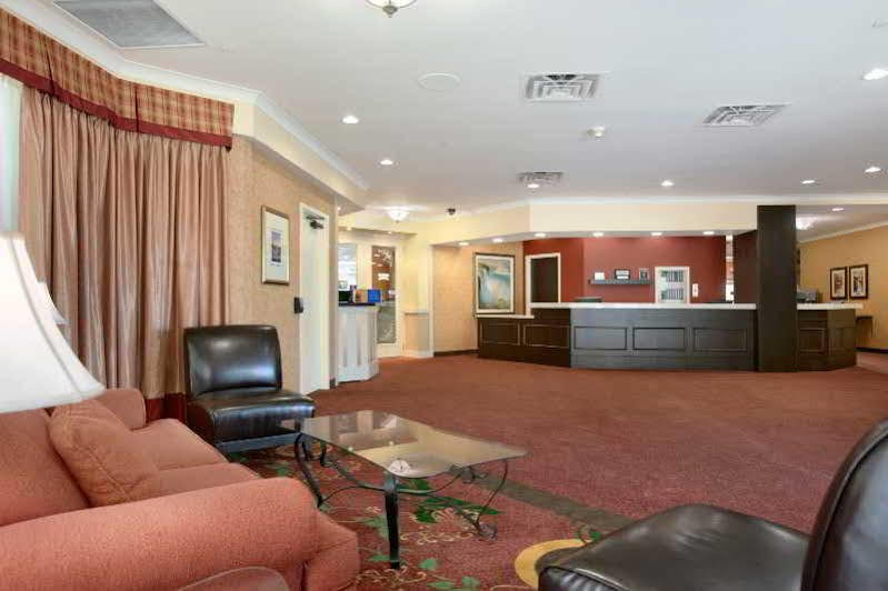 รามาดา บาย วินด์แฮม ไนแองการา ฟอลล์/ฟอลล์วิว Hotel ไนแอการาฟอลส์ ภายนอก รูปภาพ